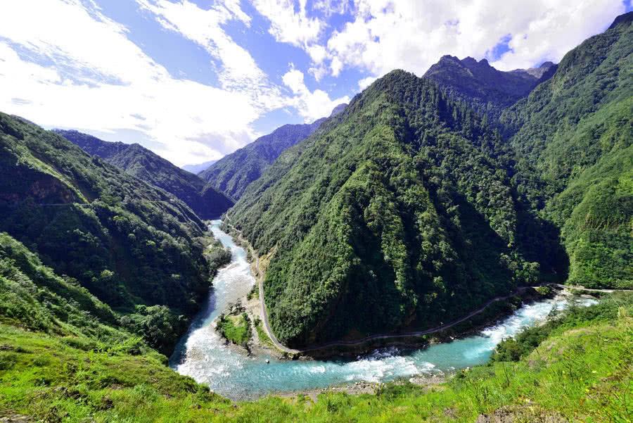 国产大飞机带您回家
